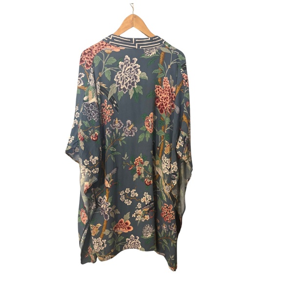 GP & J Baker x H&M Floral Kimono Robe - Picture 2 of 4